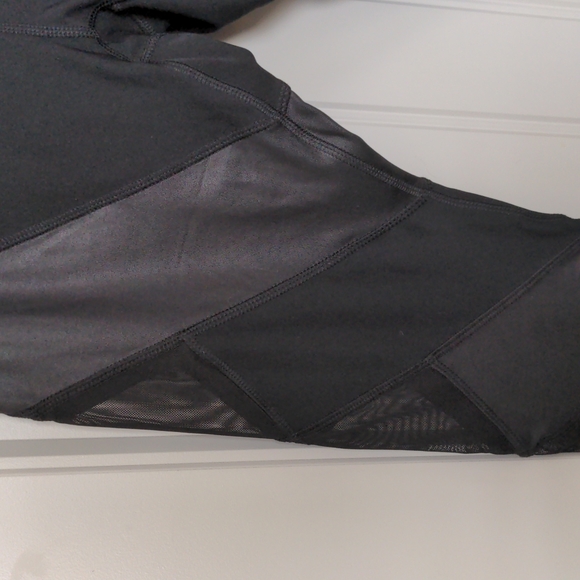 RBX peekaboo leggings - Picture 2 of 3